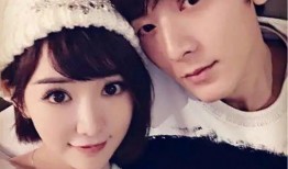 化妆师爆料毛晓彤原视频,真实素颜与精致妆容的对比